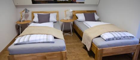 2 bedrooms, desk, iron/ironing board, travel cot