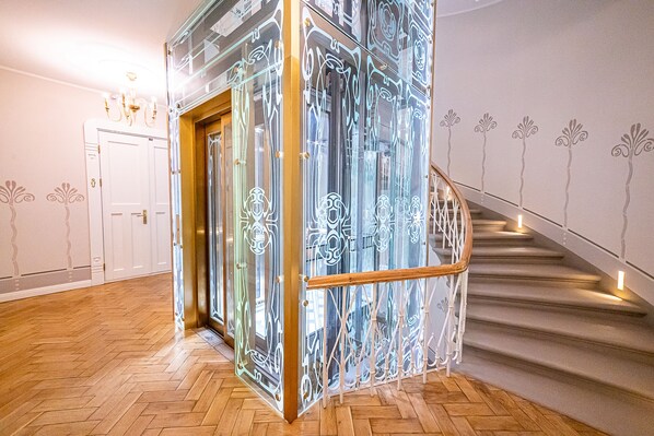 Staircase - WINWINSTAY Art Nouveau Lumiere Residence (Riga)