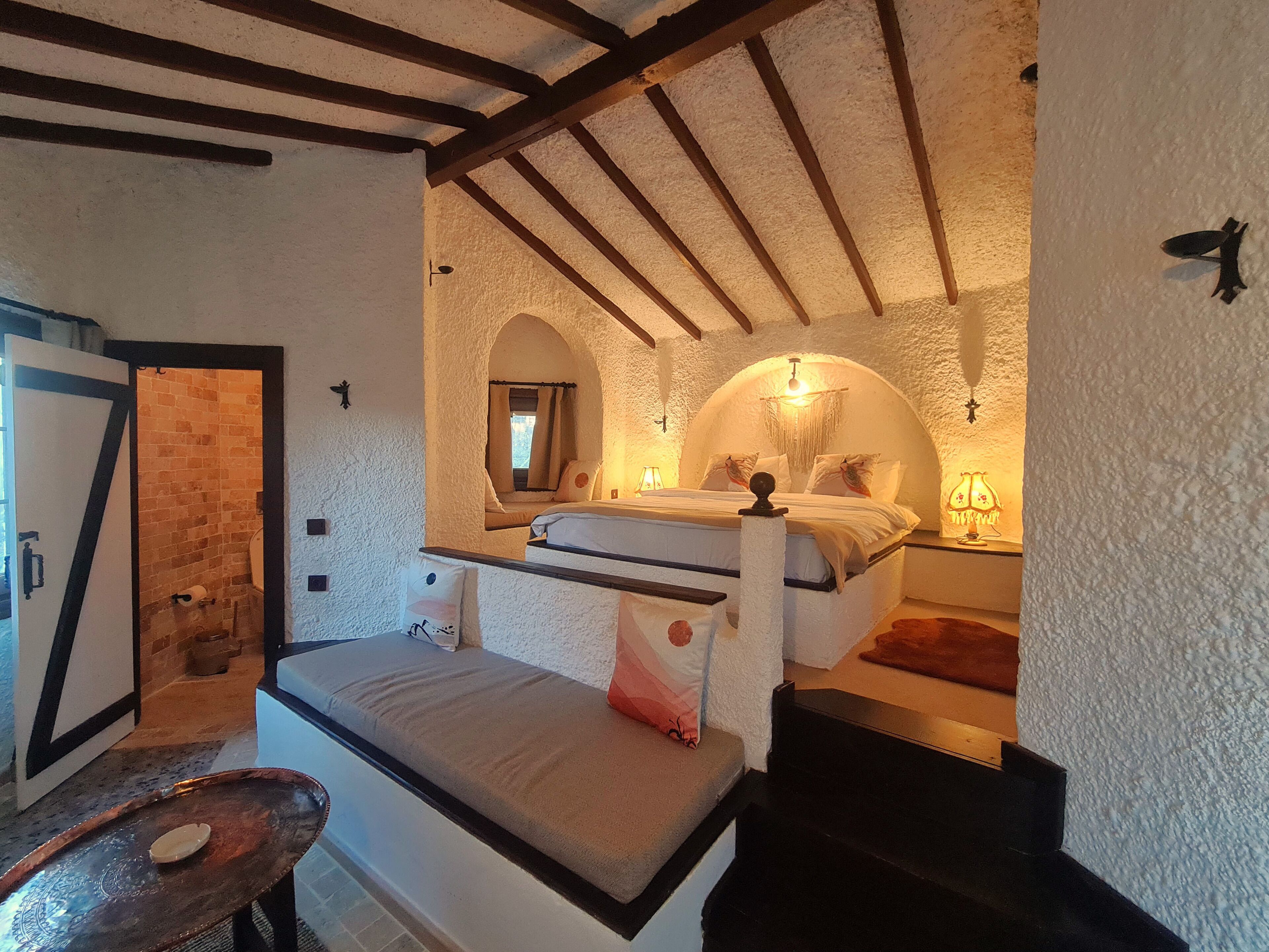 디럭스 방갈로 | 책상, 노트북 작업 공간, 암막 커튼, 방음 설비