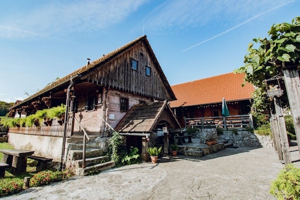 Front of property - Tourist Farm Pri Martinovih (Brezice)