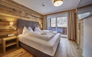 Apartment (Top 6) | 3 bedrooms, desk, free WiFi, bed sheets