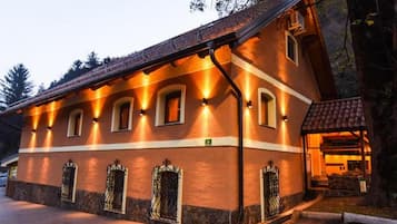 Fachada de la propiedad