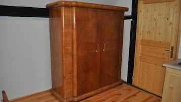 1 bedroom, iron/ironing board, bed sheets