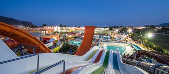 Caretta Beach Resort & Waterpark