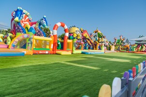 儿童活动区 - 室外