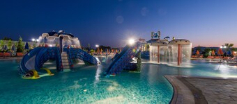 Caretta Beach Resort & Waterpark