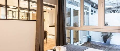 4 slaapkamers, een strijkplank/strijkijzer, wifi, beddengoed