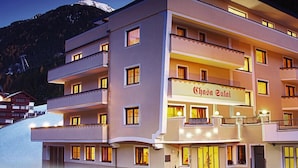 A multi-story hotel with balconies and a sign reading "Chasa Sulai". - Hotel Chasa Sulai (Ischgl)