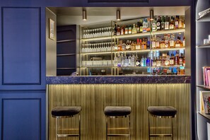 Bar (on property) - Maison Barbès (Paris)