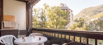Studio chaleureux avec balcon à Serre-Chevalier, parking et casier à ski – 4 personnes