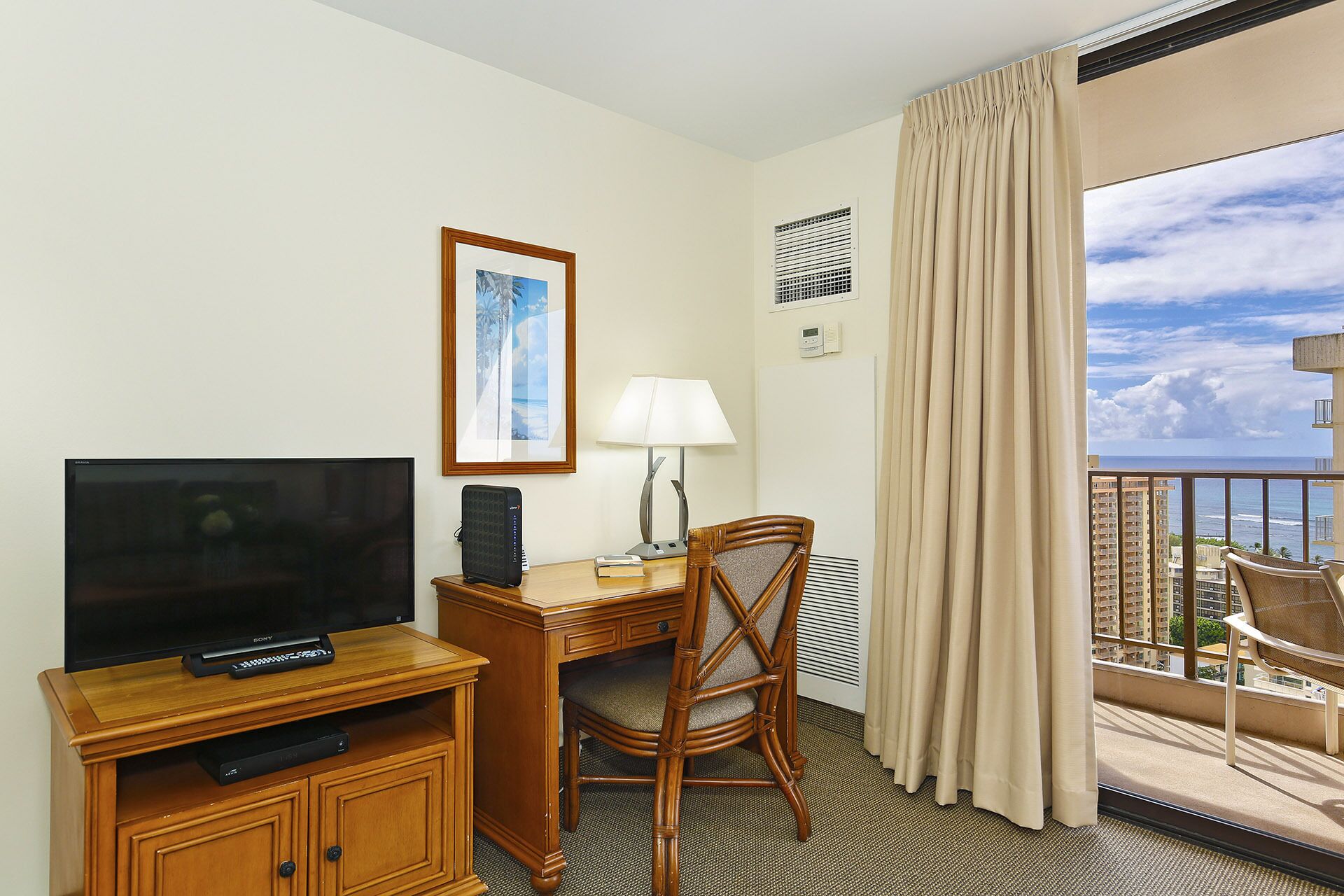 Shimmering Ocean Views! A/C, Wi-Fi, Pool, Parking, Close to beach!