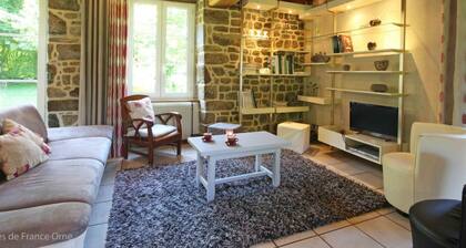 Spacious Normandy Getaway: 6-Bedroom Home with All Amenities, Large Garden, EV Charging, Pet Friendly