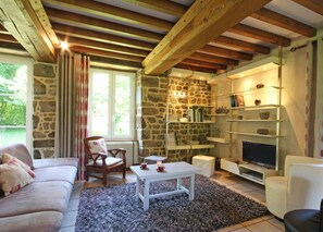 Unclassified image, 3 of 17, button - Spacious house, pets allowed - 10 guests (La Sauvagère)