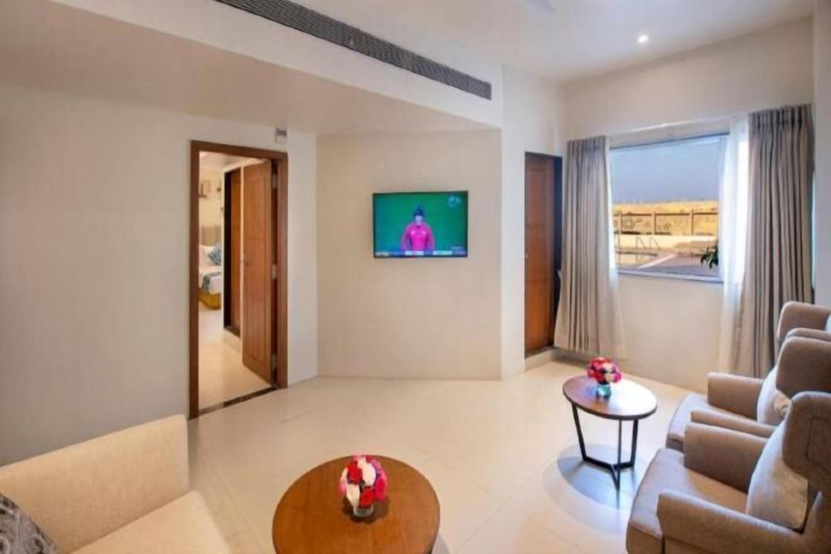 Wohnbereich | 32-Zoll-LED-Fernseher mit Kabelempfang, Fernseher