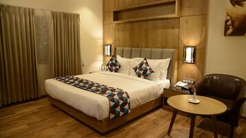 Deluxe Room | Individually decorated, individually furnished, wheelchair access