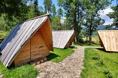 Cvet gora - Camping, Glamping and Accomodations - Hostel
