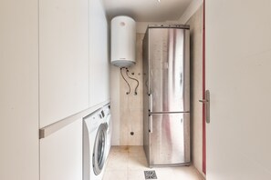 Interior - Balandros C105 STANDARD PARTIAL SEA VIEW (Arona)