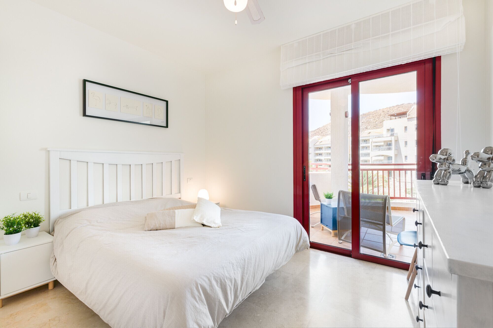 2 bedrooms, in-room safe, WiFi (free), bed sheets