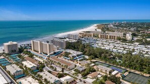 Exterior - Enjoy the Siesta Key Beach Life to the fullest! Beach AND Pool Access (Siesta Key)