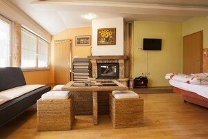 패밀리룸 | 거실 공간 | 평면 TV