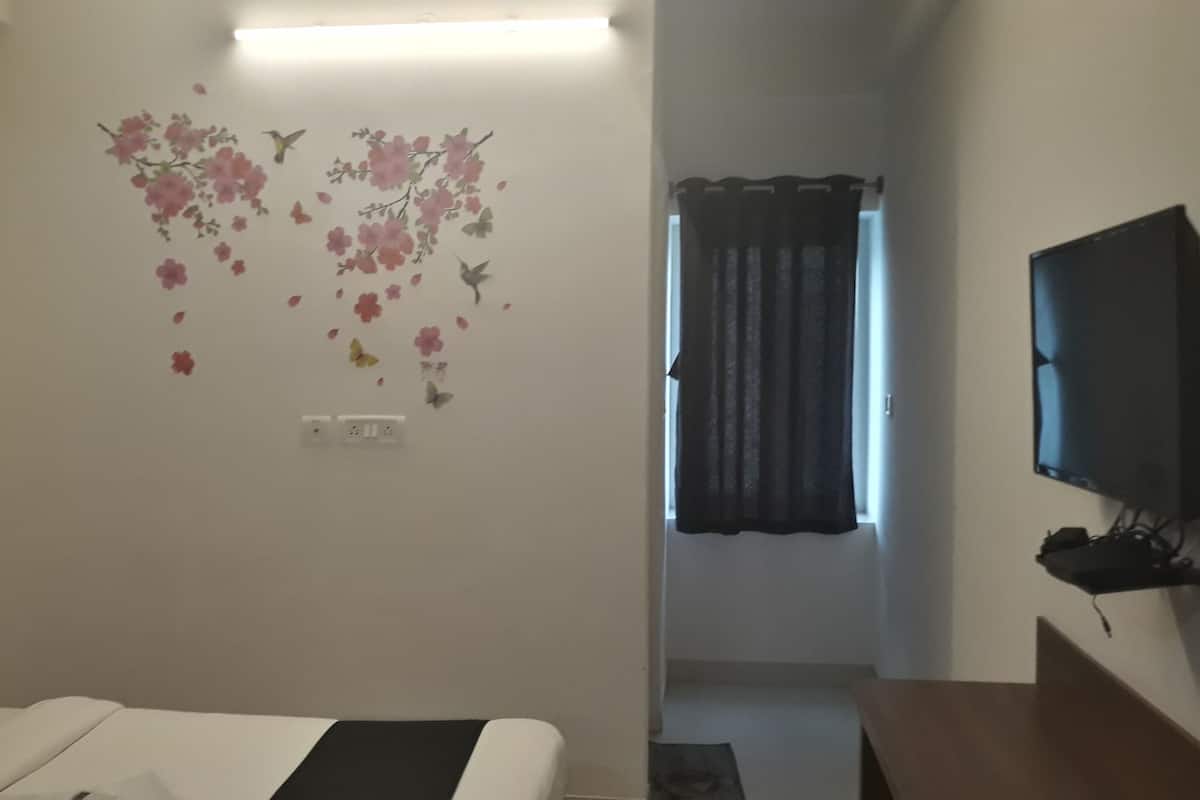 Apartamento | Escrivaninha, espaço de trabalho para notebook
