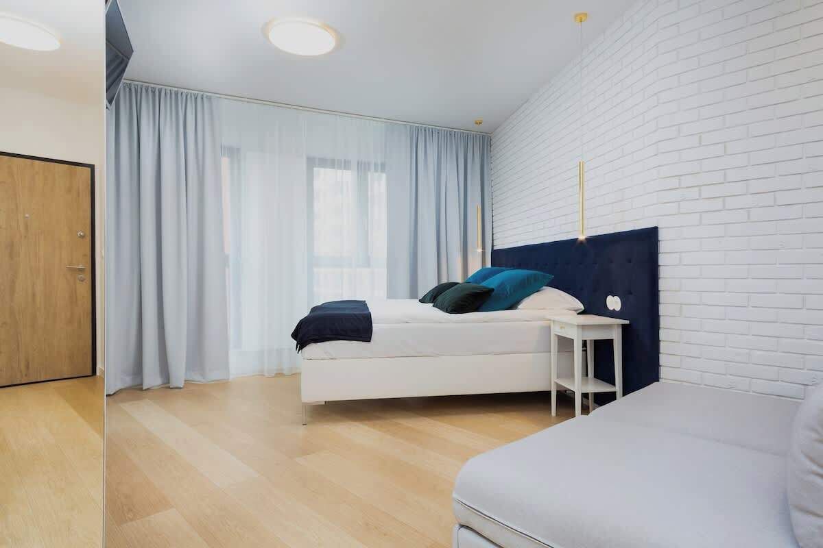 Fer et planche à repasser, lit parapluie, Wi-Fi, draps fournis