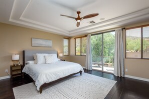 Casa, 4 habitaciones | 4 habitaciones, tabla de planchar con plancha y wifi gratis 