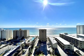 Condo, 2 Bedrooms | Property grounds