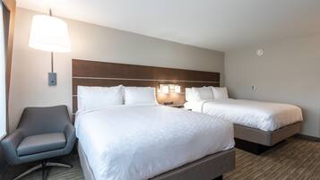 Skrivbord och sängkläder