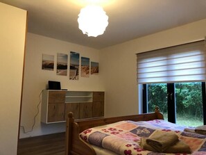 2 bedrooms, iron/ironing board, travel crib, free WiFi