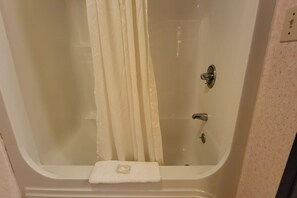 Double Room, 2 Queen Beds | Bathroom | Free toiletries, hair dryer, towels, soap