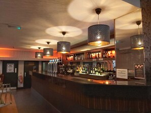 Bar (en la propiedad)