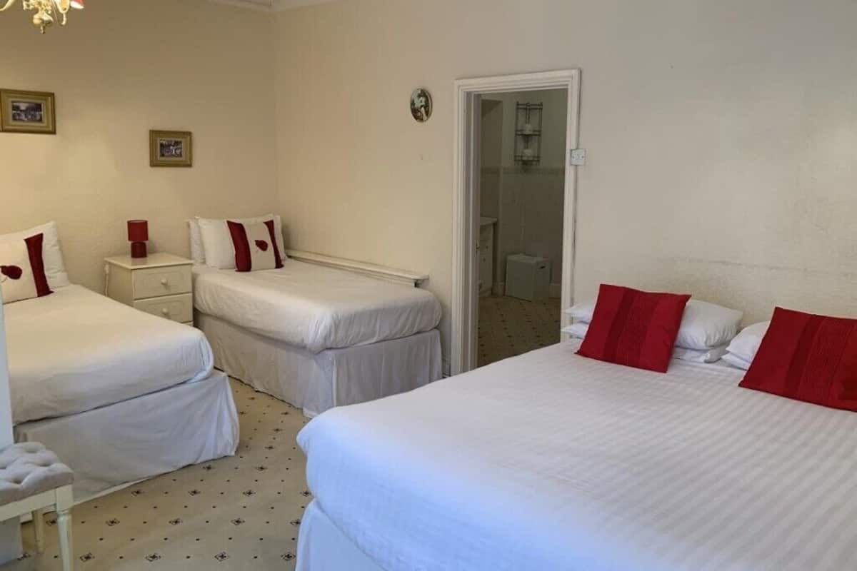 Family Room | 1 bedroom, free WiFi, bed sheets