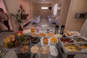 Desayuno buffet incluido todos los días