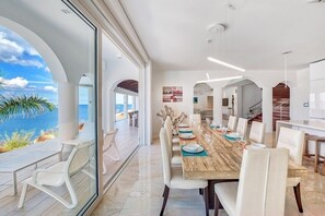 Stovetop, dishwasher, highchair, cookware/dishes/utensils - Villa Amalia (Philipsburg)