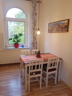 Imagen sin descripción, 3 de 13, botón