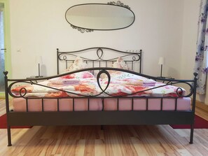 Unclassified image, 2 of 13, button