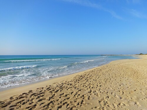 Apartment from 3 to 6 places at 220 meters sand Lido Marini