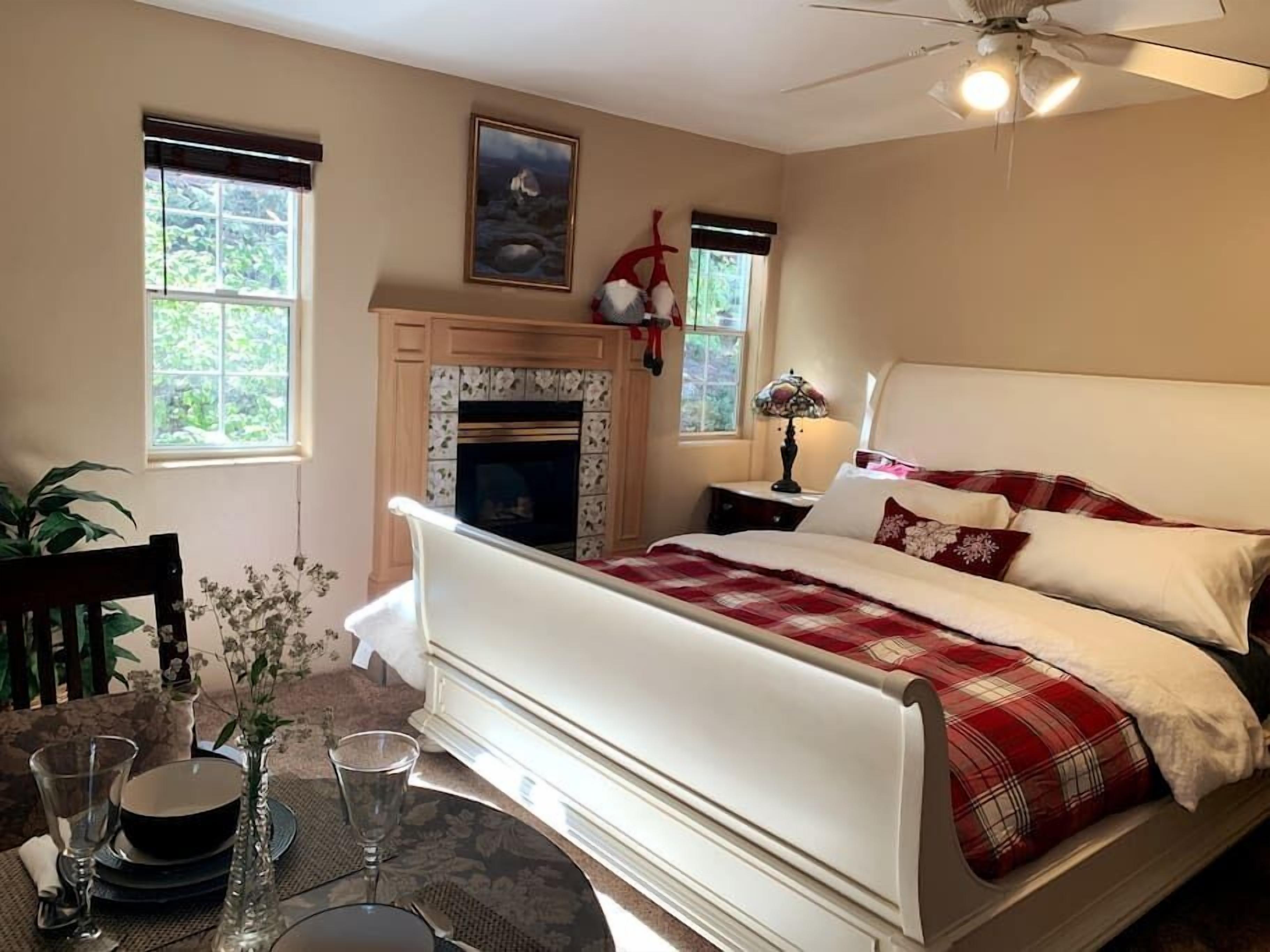 Internet, bed sheets