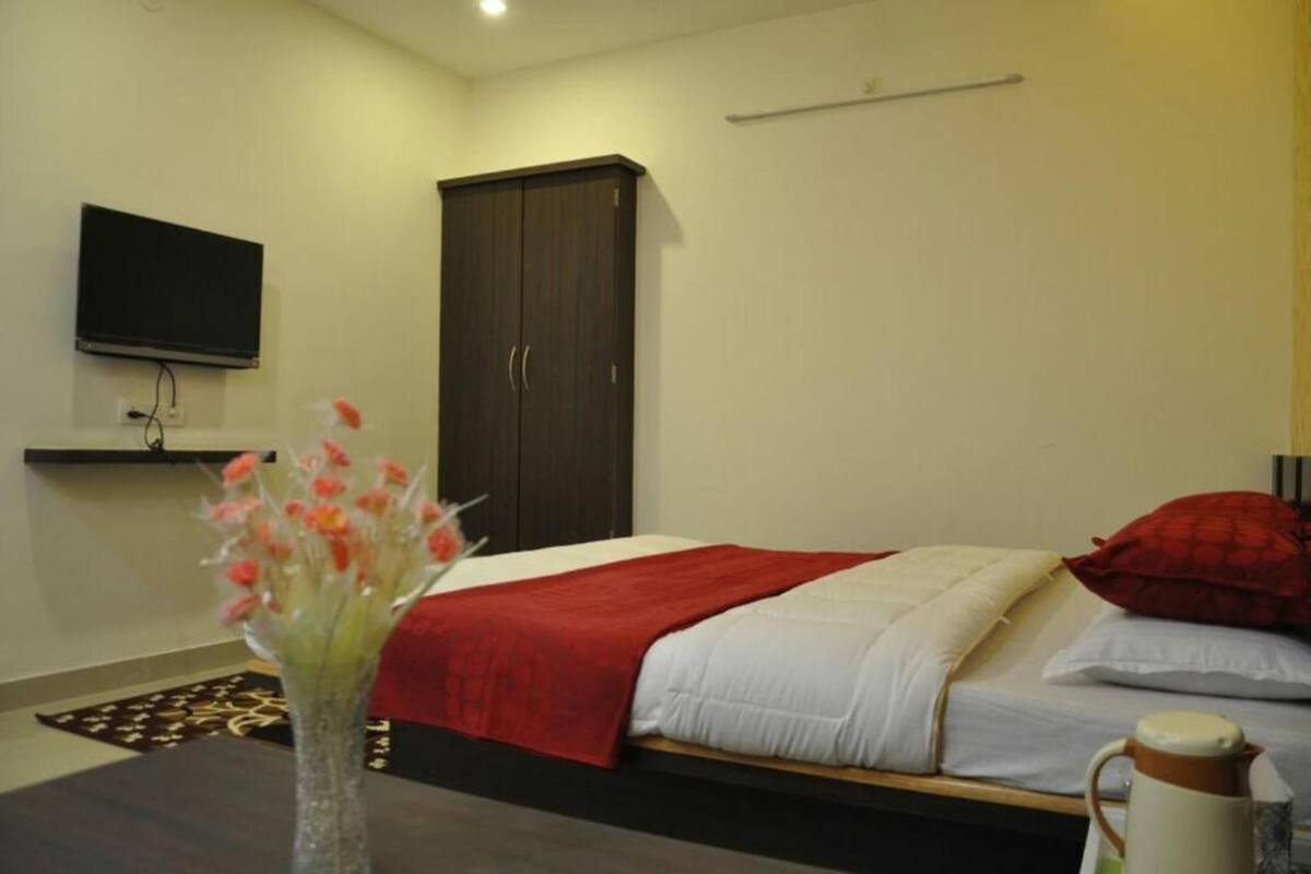 Economy Triple Room