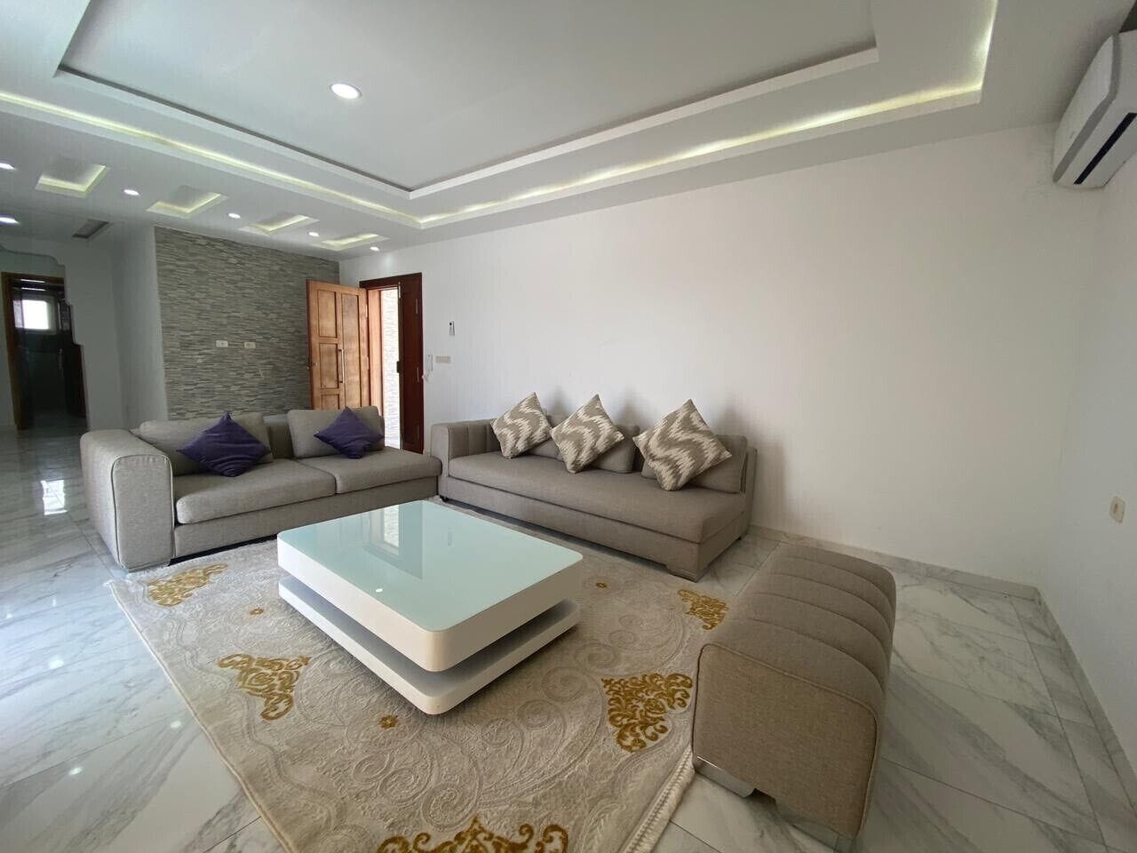 Televisie en een tafeltennistafel