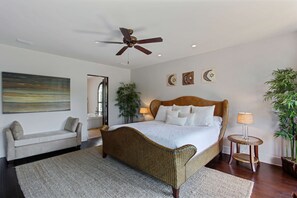 Ferienhaus, 4 Schlafzimmer | 4 Schlafzimmer, individuell dekoriert, individuell eingerichtet