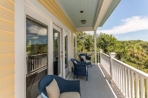 House, 3 Bedrooms | Exterior