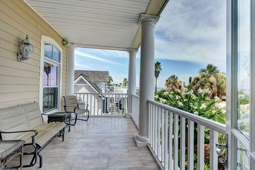 2225 Bruce Drive by Hodnett Cooper