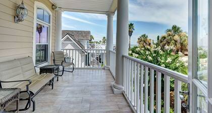 2225 Bruce Drive by Hodnett Cooper