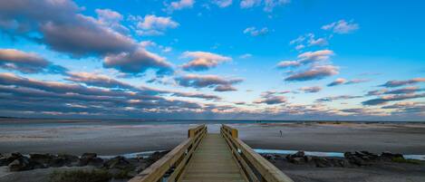 Townhome, 2 Bedrooms | Beach