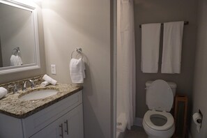 House, 1 Bedroom | Bathroom | Towels