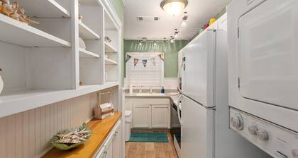 425 Magnolia Unit I by Hodnett Cooper