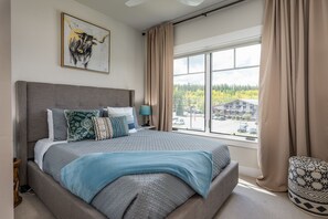 2 bedrooms, blackout curtains, free WiFi, bed sheets