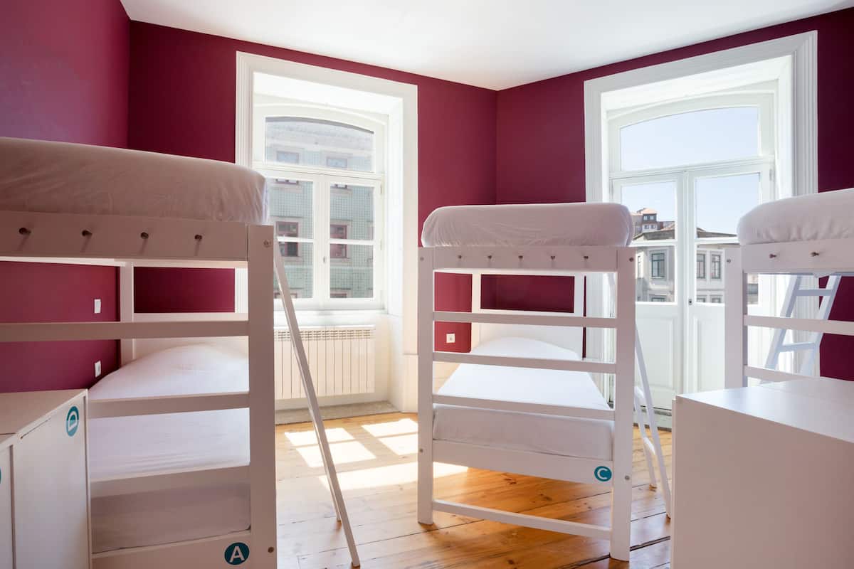 Shared Dormitory, Mixed Dorm, Private Bathroom (1 bed in 6 bed Dorm) | Soundproofing, free WiFi, bed sheets